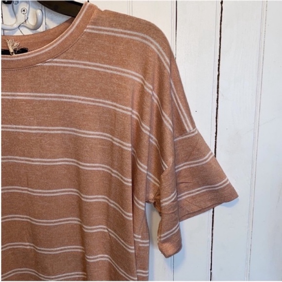 Lumiere Urban Outfitters Top Peach White Stripes Size M - Picture 2 of 9